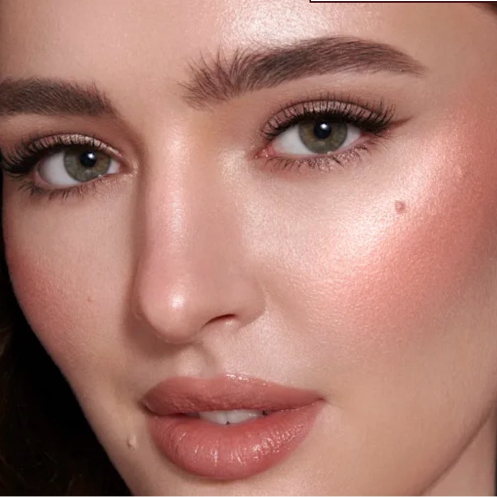 Charlotte Tilbury Blush Stick in Pinkgasm - Picture 4 of 11